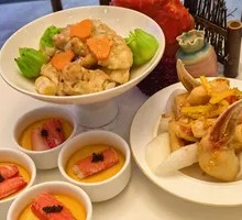 Steamed Mitten Crab