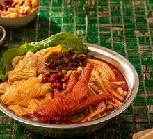 Spicy Chicken Feet and Snail Noodles