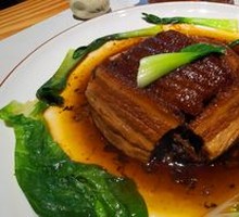 Braised Pork Belly with Crispy Skin