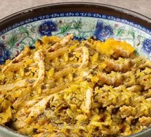 Pickled Cabbage with Shredded Pork