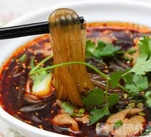 Spicy Pork Intestine Noodles