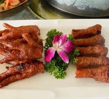 Braised Chicken Feet with Tiger Skin