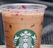 Berry Oat Black Tea Macchiato