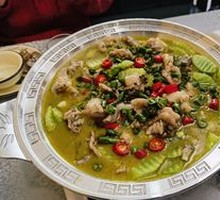 Fresh Green Sichuan Pepper Frog Legs