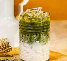 Matcha Coconut Latte