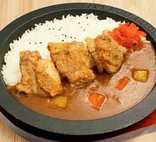 香酥鸡腿排和番咖喱饭