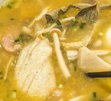 Golden Soup Yellow Croaker Noodles