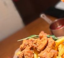 Signature Crispy Chicken Nuggets with Fries