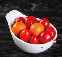 Seasonal Fresh Fruits