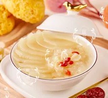 Tendon Mushroom and Lily Bulb Stewed with Pear