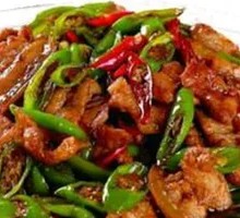 Onion and Pork in Wooden Bucket Rice