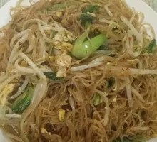 Bean Sprout Fried Rice Noodles