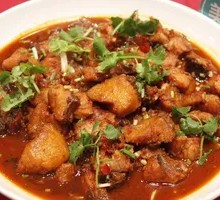 Braised Fish Cubes in Clay Pot Rice