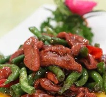 Green Pepper Beef Noodles