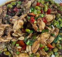 Frog Legs Stir-fried with Edamame