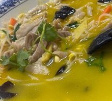 Sour Cabbage Pork Tripe Soup