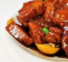 Hutong Braised Pork Belly