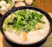 Fish Soup Small Pot Rice Noodles