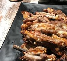 Charcoal-Grilled Lamb Ribs