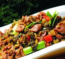 Snow Cabbage Stir-fried Chicken Offal