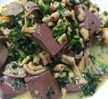 Salted Vegetable Chicken Offal Stir-fry