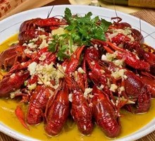 Golden Soup Garlic Lobster