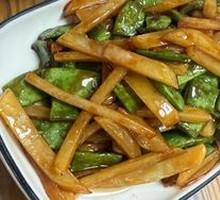 Drumstick Bean and Potato Stir-fry