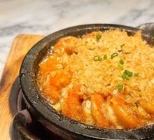 Grilled Garlic Shrimp on Stone Plate