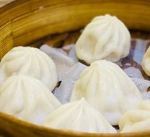Crab Roe Steamed Bun