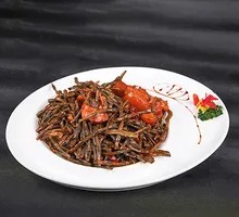 Dried Bean Stew with Pork in Rice Bucket