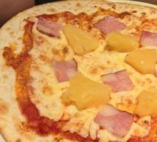 Bacon Pineapple Crispy Pizza