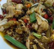 Sour Cabbage Stir-Fried Pork Intestines