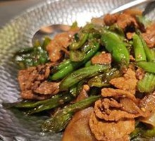 Black Pork Stir-Fried with Chili