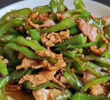Stir-Fried Pork with Green Pepper