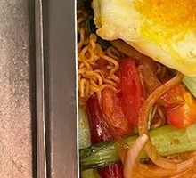 Stir-Fried Instant Noodles