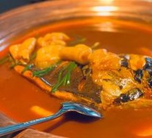 Ancient Method Red-braised Fish Head with Shark's Fin