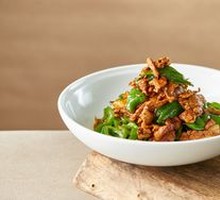 Stir-fried Pork with Long Green Chili