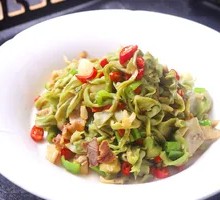 Dried Meat Stir-Fried with Dried Green Beans
