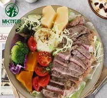 Prime Sirloin Steak Salad