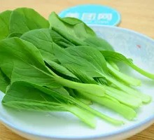 Vegetable Noodles with Greens