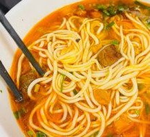Homestyle Braised Beef Noodles
