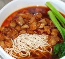 Old Shanghai Special Spicy Meat Noodles
