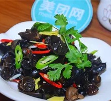 Cold-mixed black fungus
