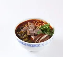 Sour Cabbage Beef Noodles