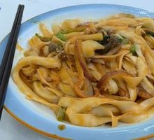 Stir-Fried Beef with Knife-Cut Noodles