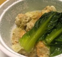 Fresh Shrimp and Crab Roe Dumplings