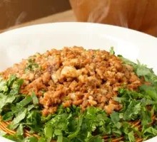 Cilantro Meat Paste Noodles