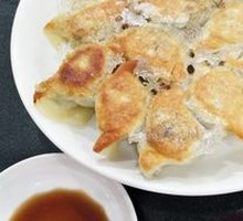 Ice Flower Pan-Fried Dumplings