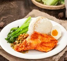 Pipa Chicken Leg Rice