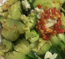 Crisp Cucumber Salad